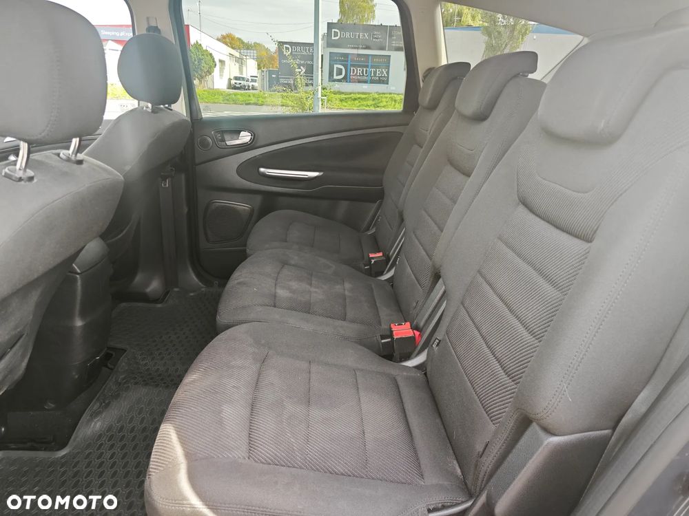 Ford S-Max - 7