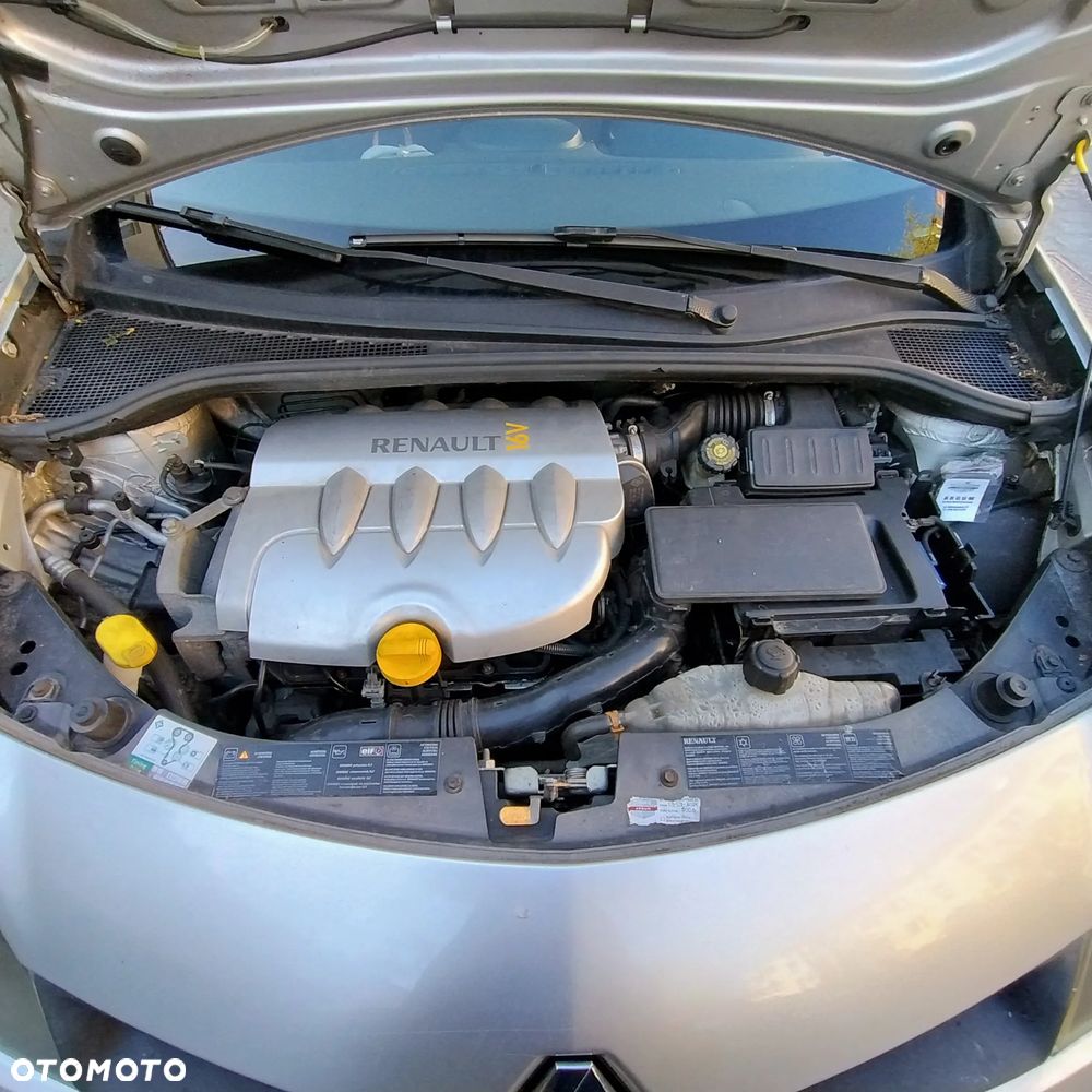 Renault Clio - 10