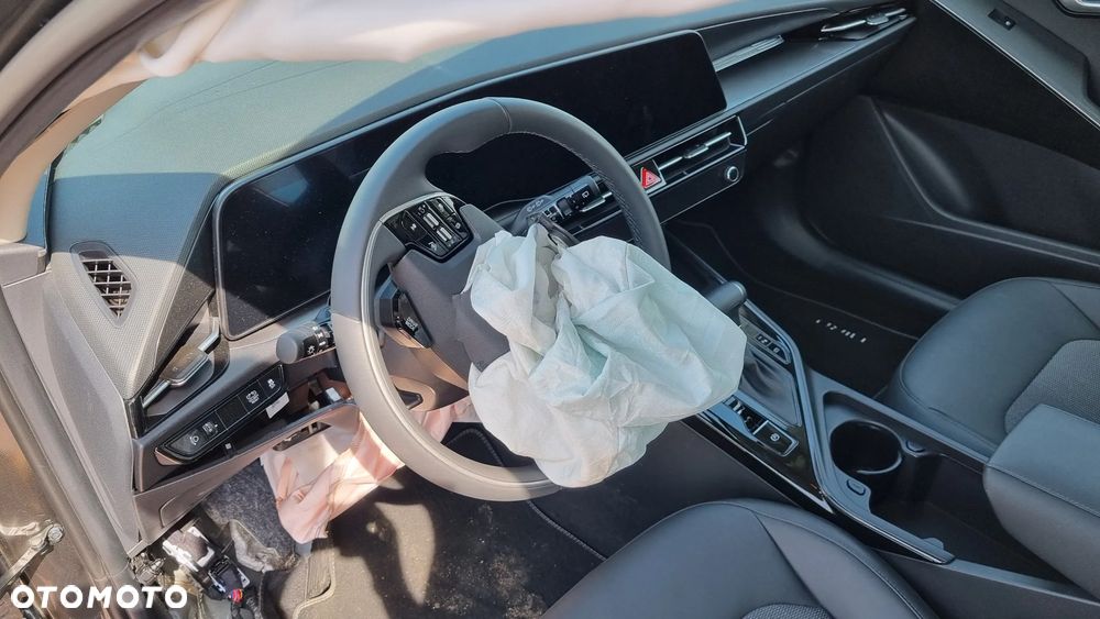 Kia Niro 1.6 GDI HEV 2WD OPF Edition 7 - 37