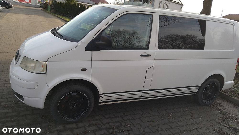Volkswagen Transporter - 1