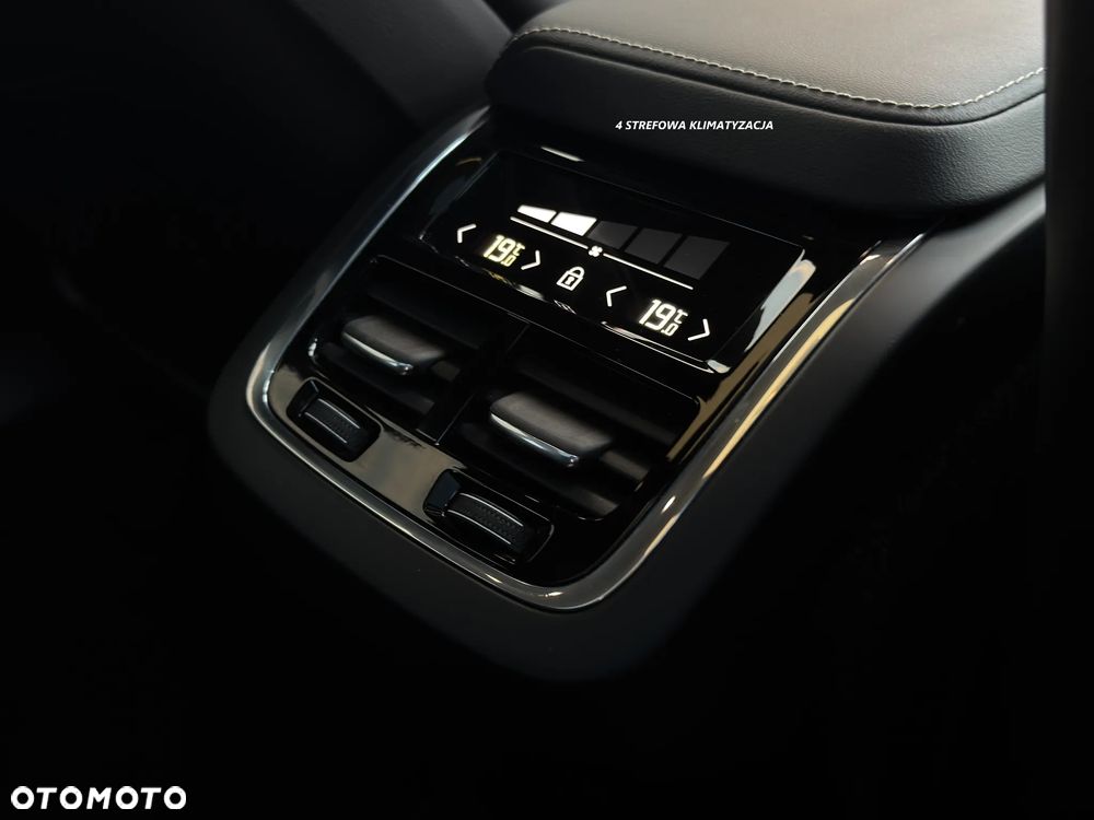 Volvo XC 60 B4 D AWD Geartronic RDesign - 24