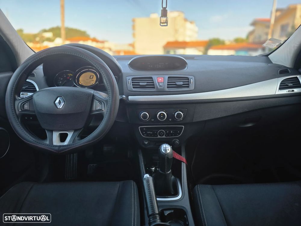 Renault Mégane Sport Tourer 1.5 dCi Dynamique - 5