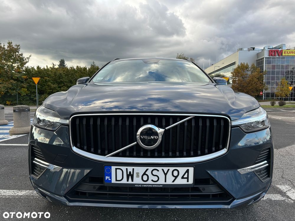 Volvo XC 60 T4 Momentum Pro - 5