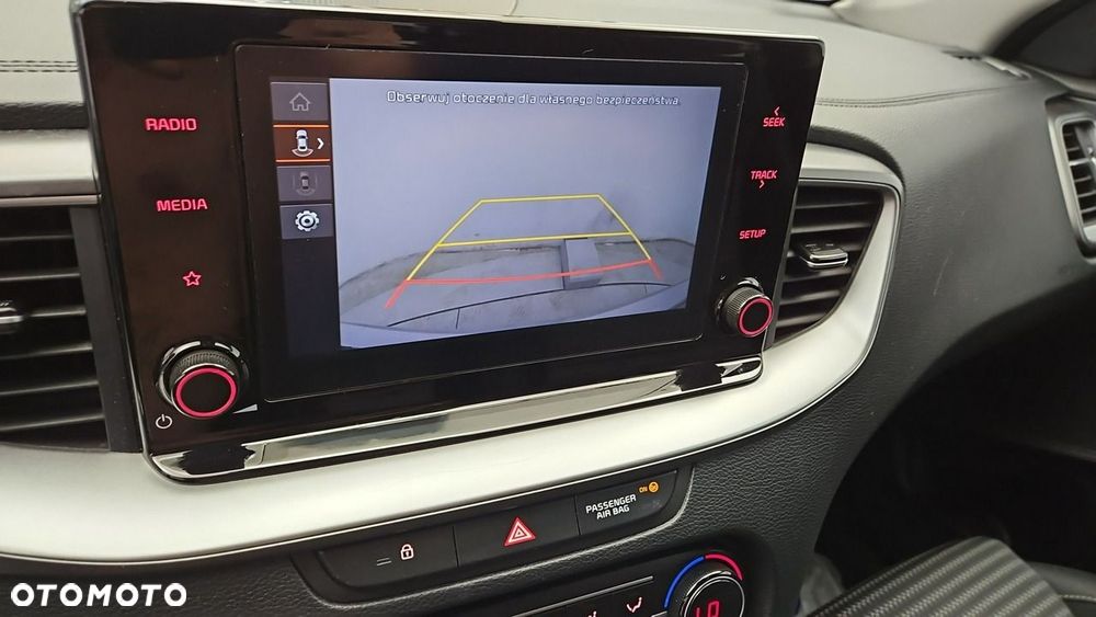 Kia Ceed 1.5 T-GDI M - 22