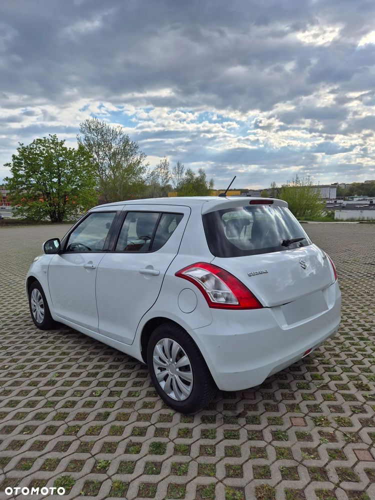 Suzuki Swift 1.2 Comfort Plus - 4