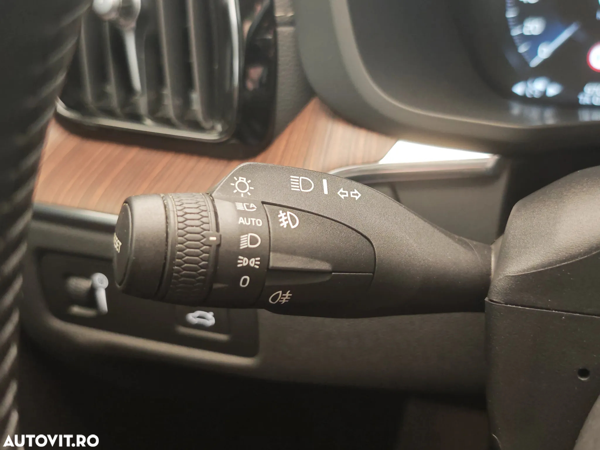 Volvo XC 60 D4 Geartronic Inscription - 11