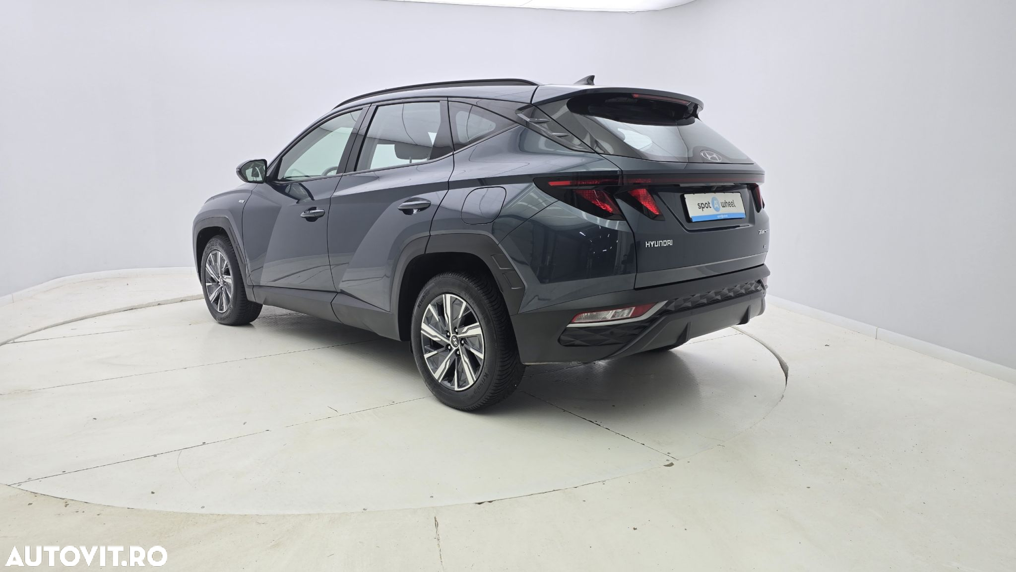 Hyundai Tucson - 8