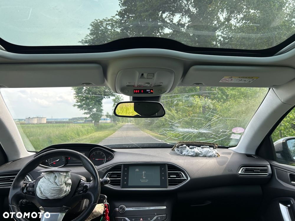 Peugeot 308 - 16