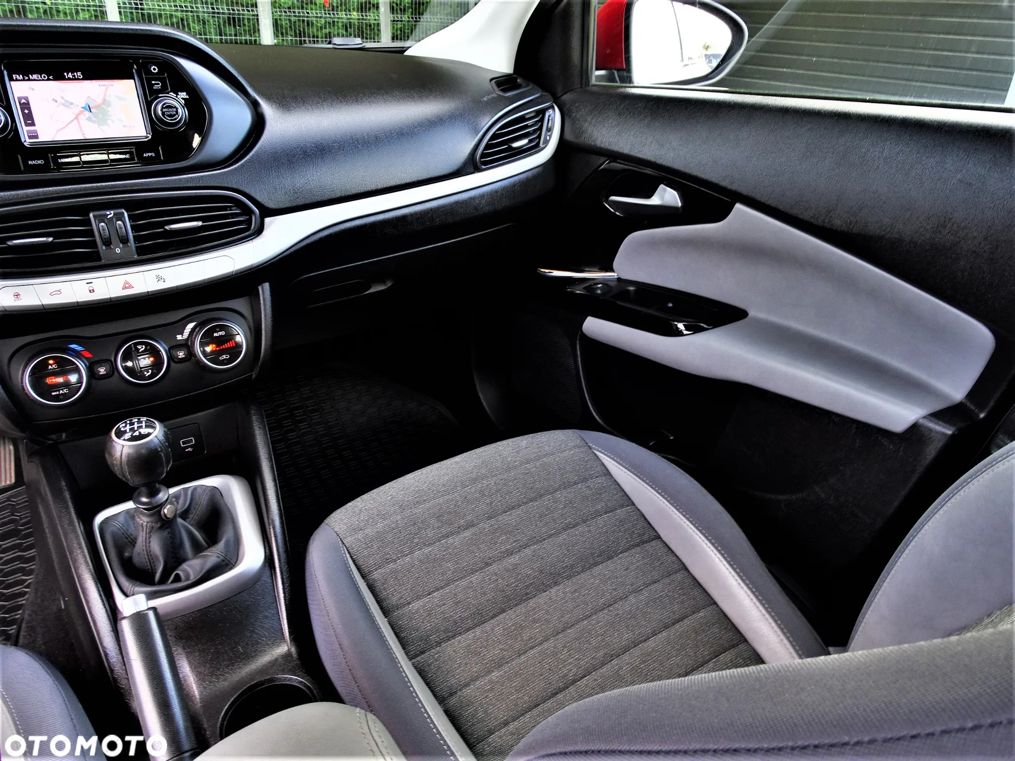 Fiat Tipo 1.6 MultiJet 16v Lounge - 31