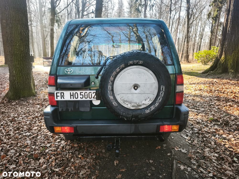 Toyota Land Cruiser KJ70 - 6