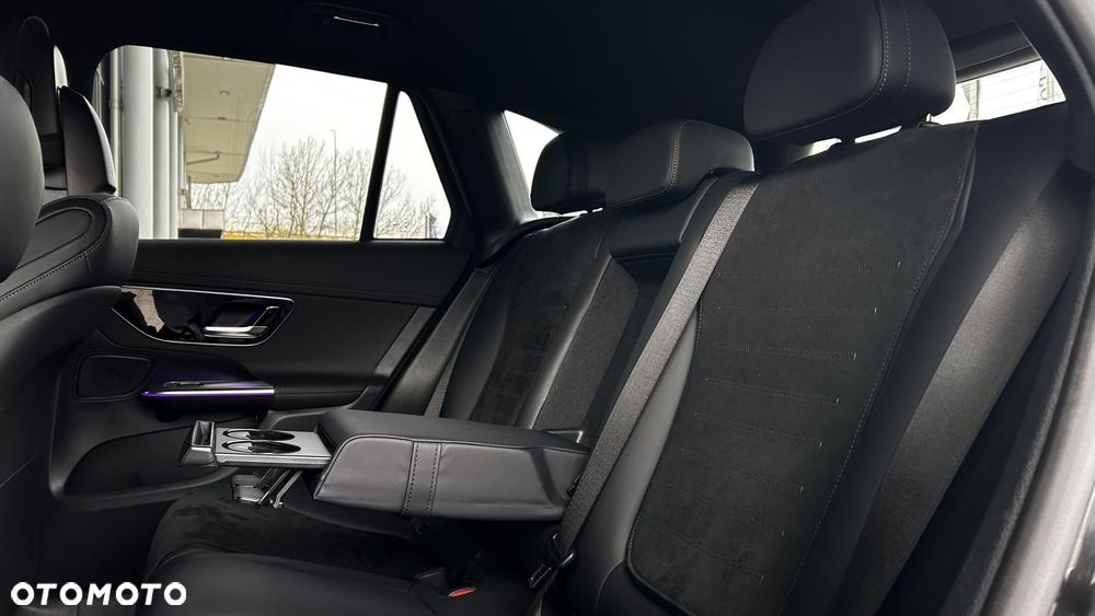 Mercedes-Benz GLC - 29