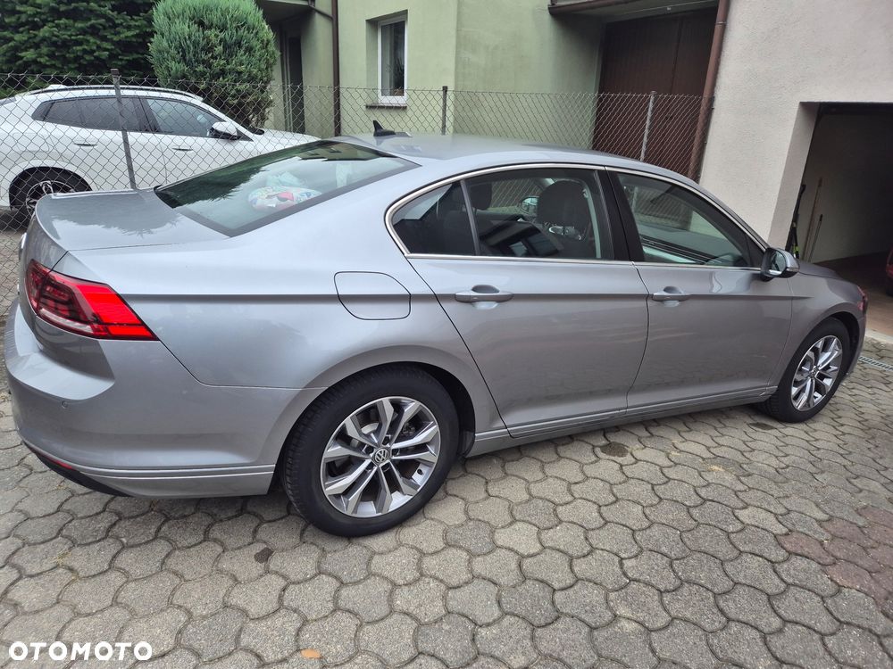 Volkswagen Passat 2020 photo 2