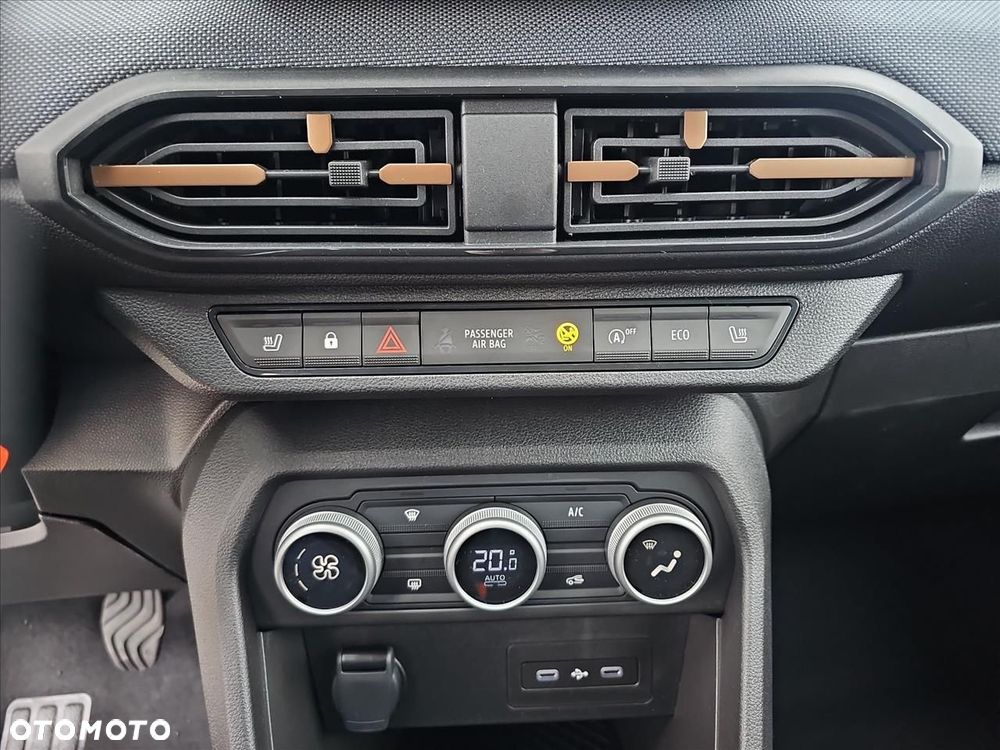 Dacia Sandero - 16