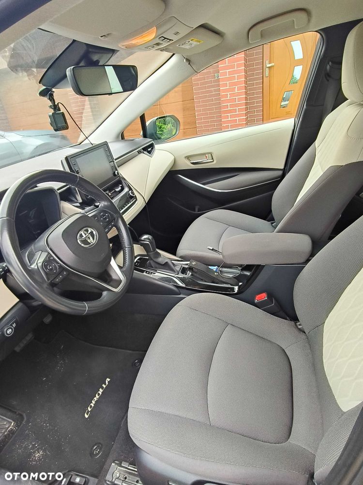 Toyota Corolla - 3