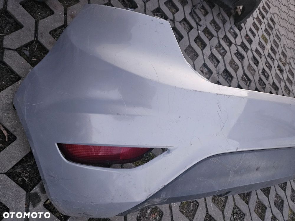 Ford Fiesta MK7  zderzak tył tylny - 4