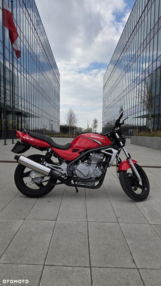 Kawasaki ER - 13