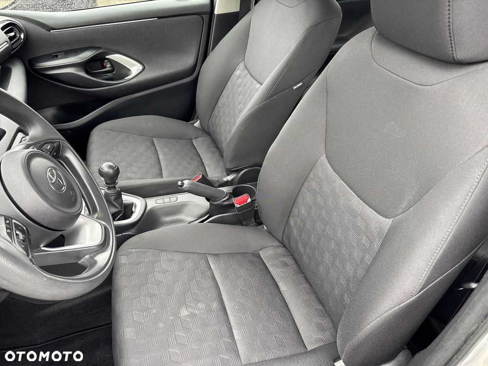 Toyota Yaris 1.5 Active - 11