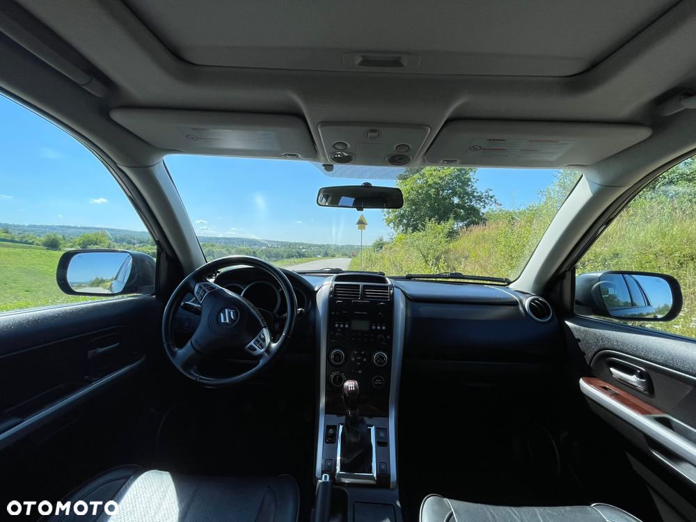 Suzuki Grand Vitara 1.9 DDiS - 12
