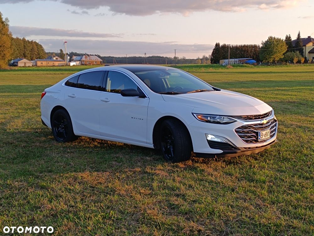 Chevrolet Malibu - 4