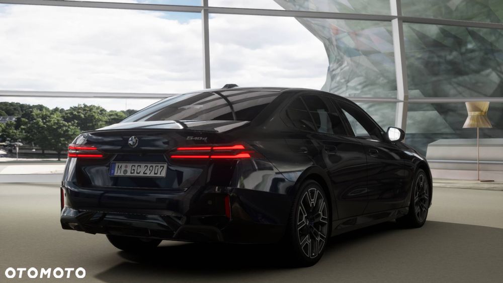 BMW Seria 5 540d xDrive mHEV M Sport - 12
