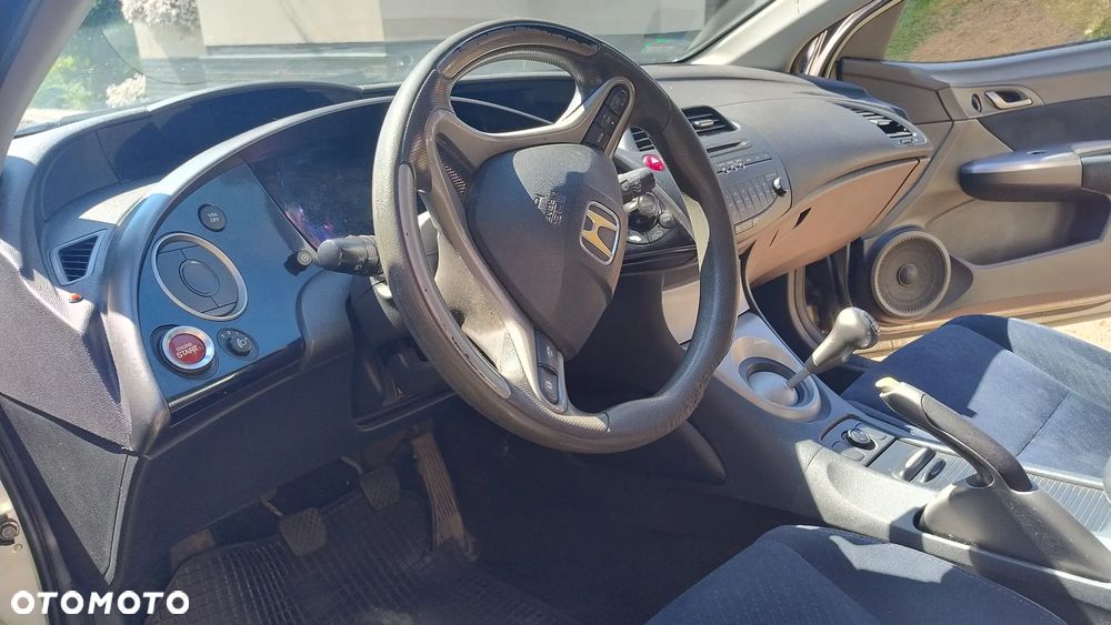 Honda Civic 1.8 Comfort - 10