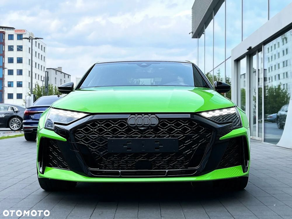 Audi RS3 Limousine - 6