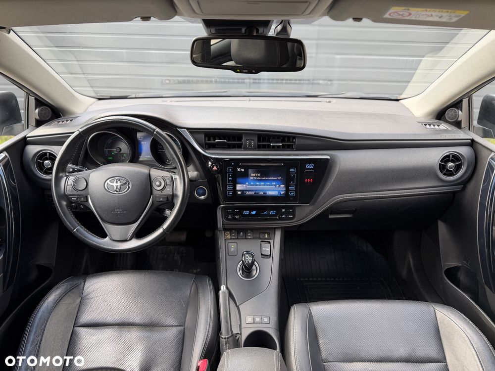 Toyota Auris Hybrid 135 Prestige - 14