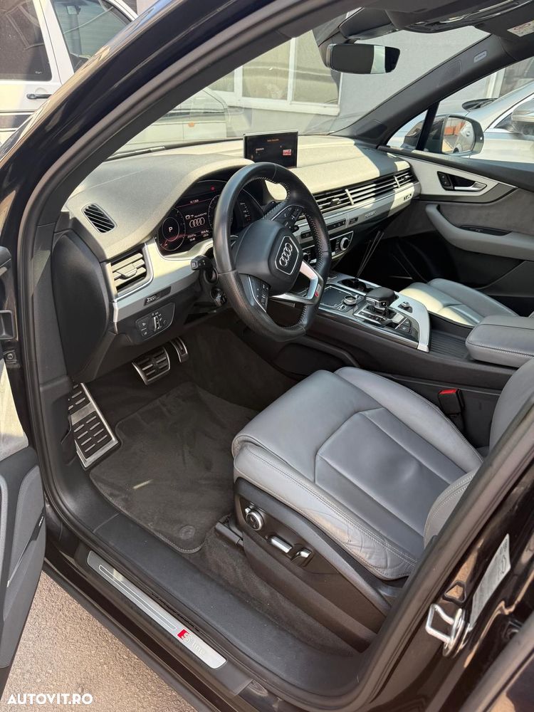 Audi Q7 - 6