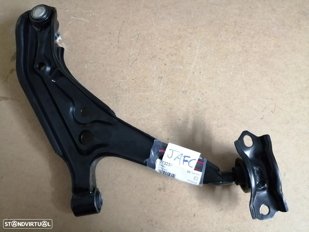 Braço / Braços de Suspensão - Nissan Primera - 3