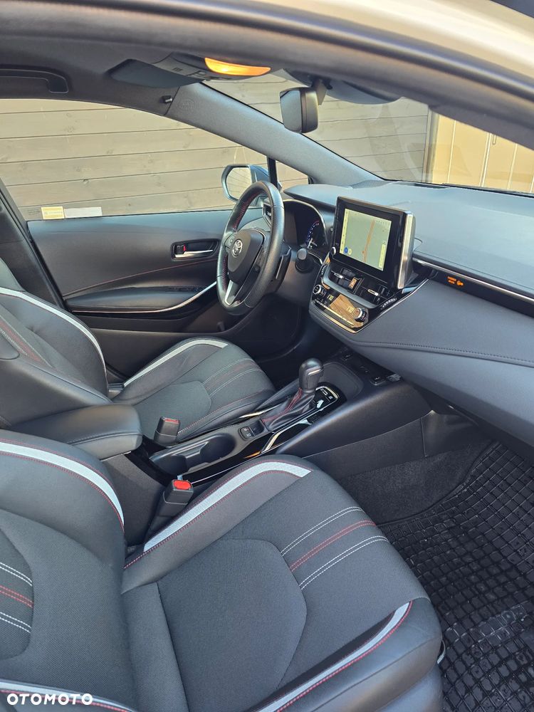 Toyota Corolla 2.0 Hybrid GR Sport - 10