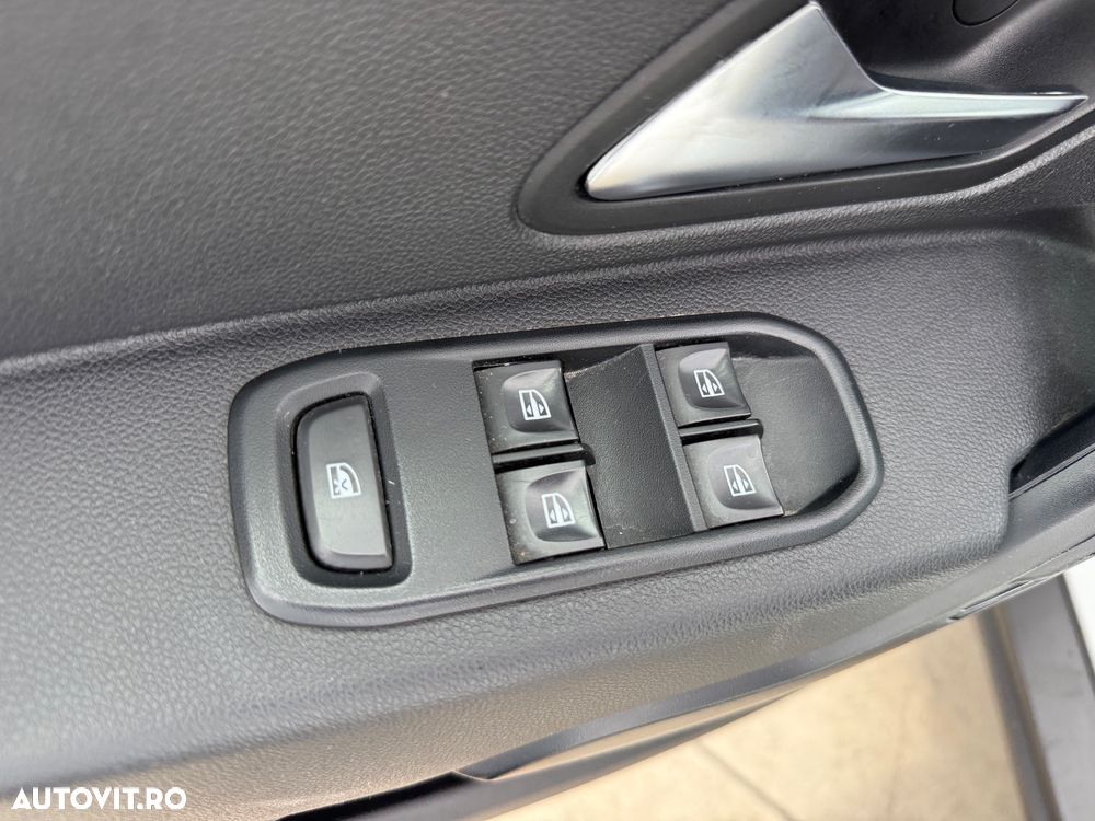 Dacia Duster 1.5 Blue dCi 4WD Comfort - 12