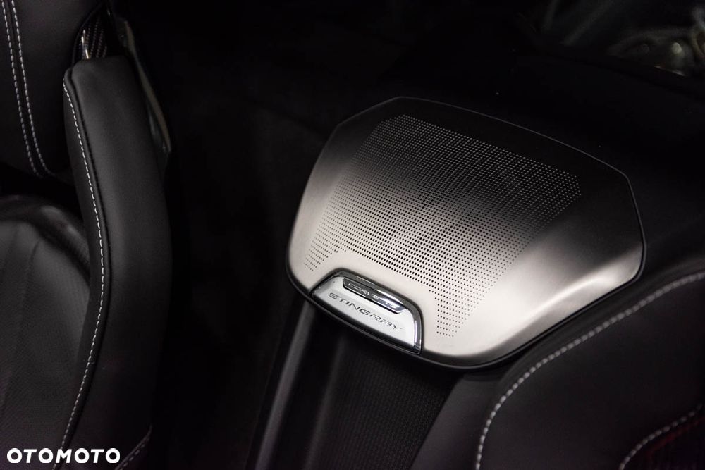 Chevrolet Corvette - 15