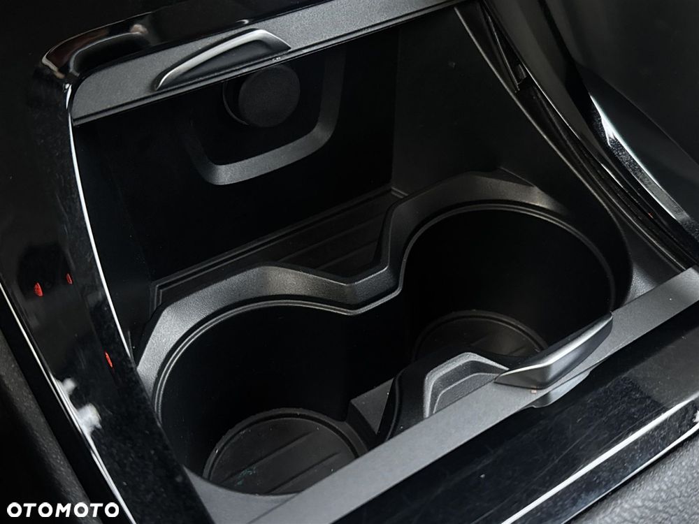 BMW X1 sDrive18i - 14