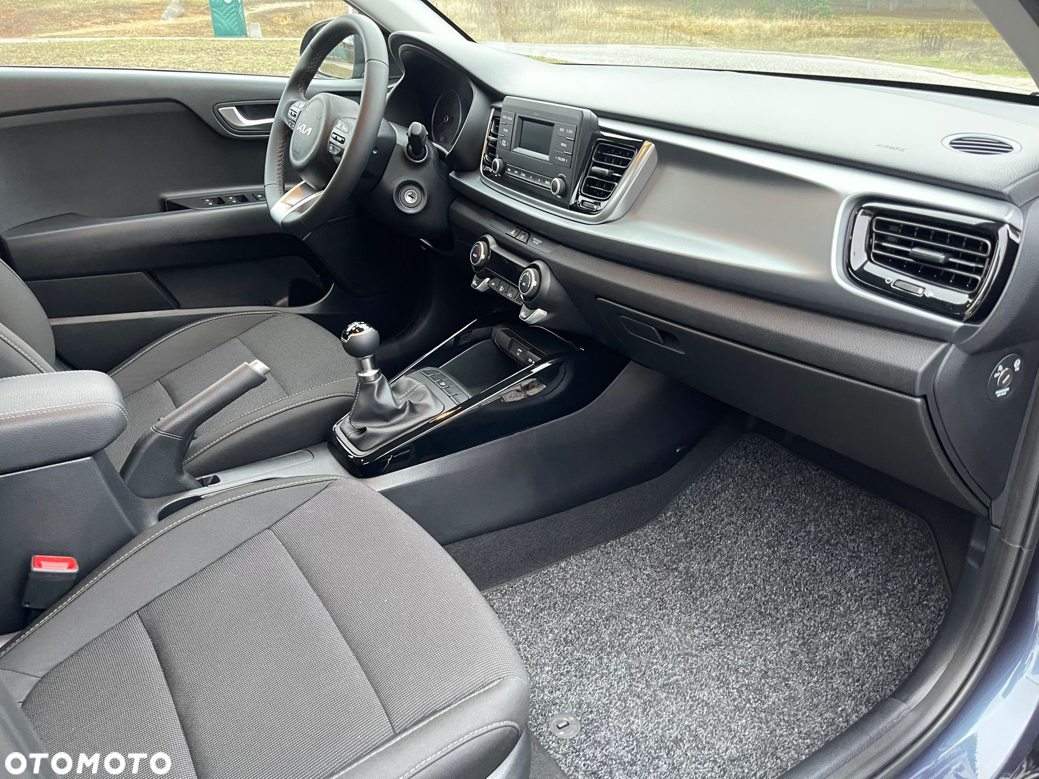 Kia Rio - 17