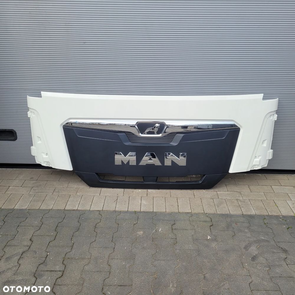 ATRAPA MASKA MAN TGM TGS NOWY ORYGINAŁ 81.61110-6123 - 1