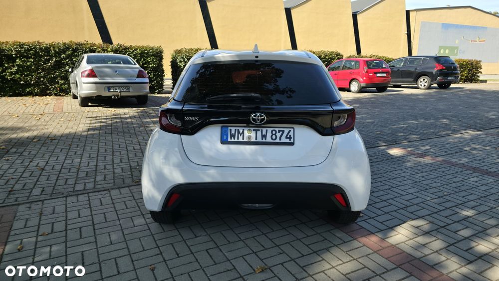Toyota Yaris 1.5 Executive - 9