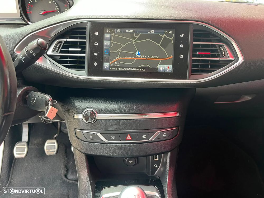Peugeot 308 SW 1.6 BlueHDi Style - 21