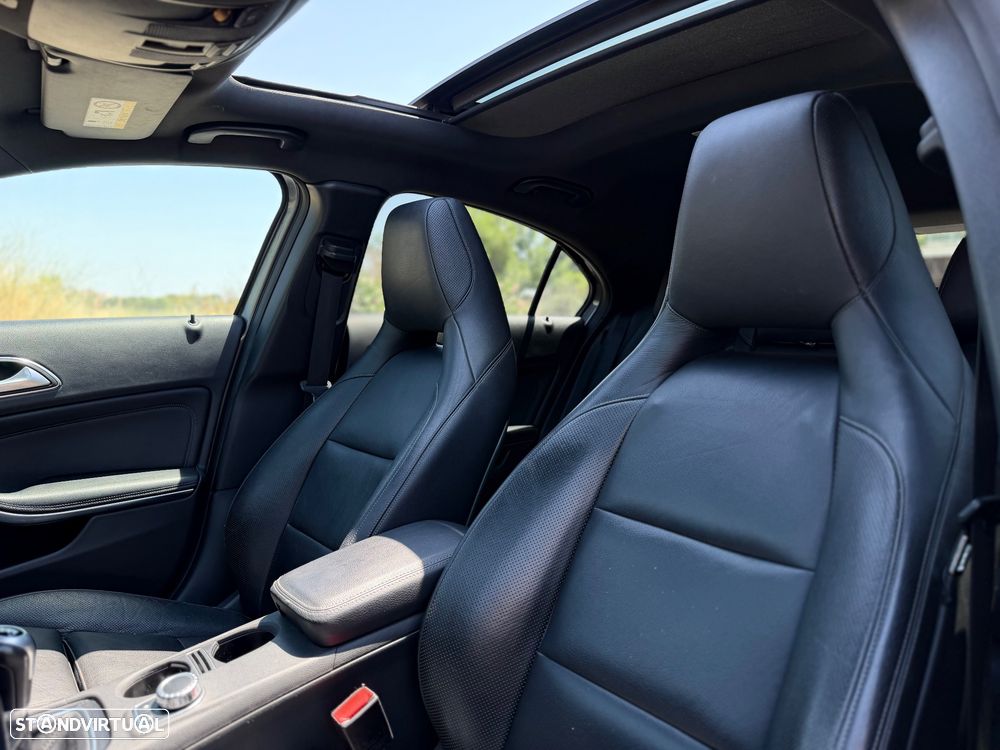 Mercedes-Benz A 180 d AMG Line - 11