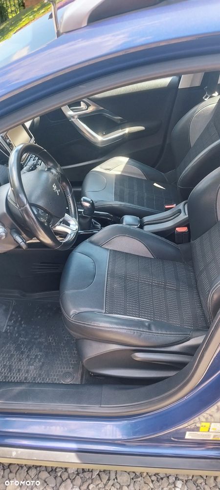 Peugeot 2008 PureTech 110 Style - 14