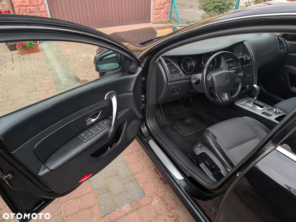 Renault Latitude 2.0 dCi Privilege - 8