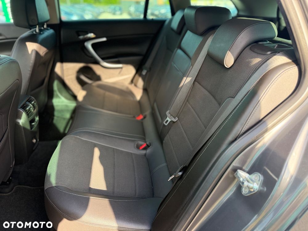 Opel Insignia 1.8 Cosmo - 25