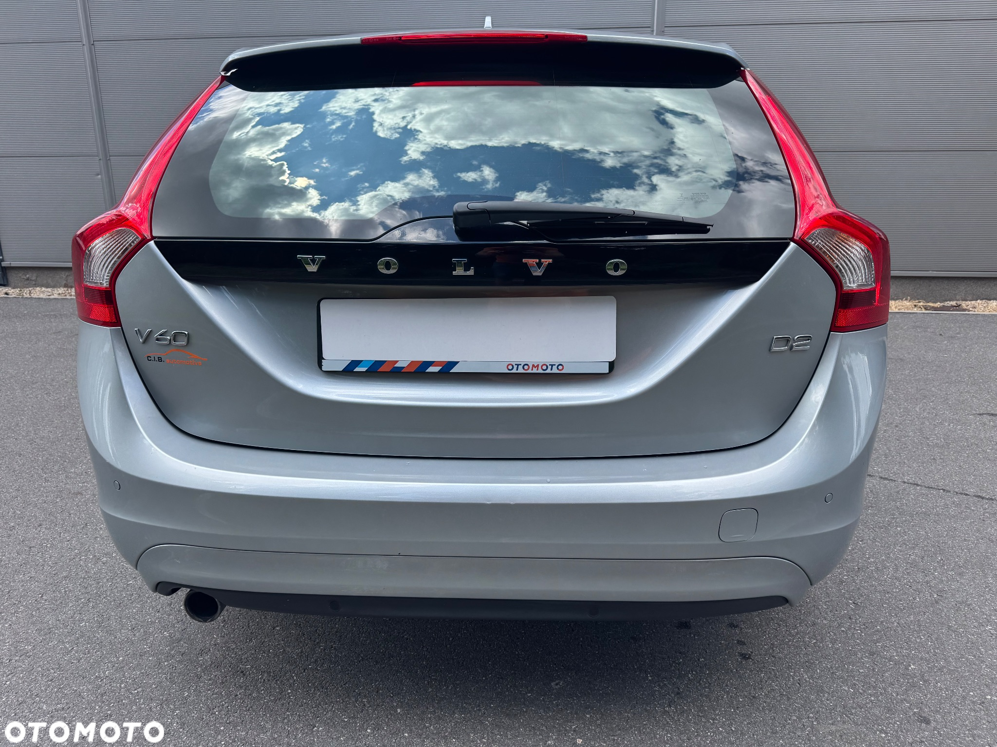 Volvo V60 - 10