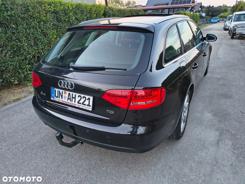 Audi A4 Avant - 14