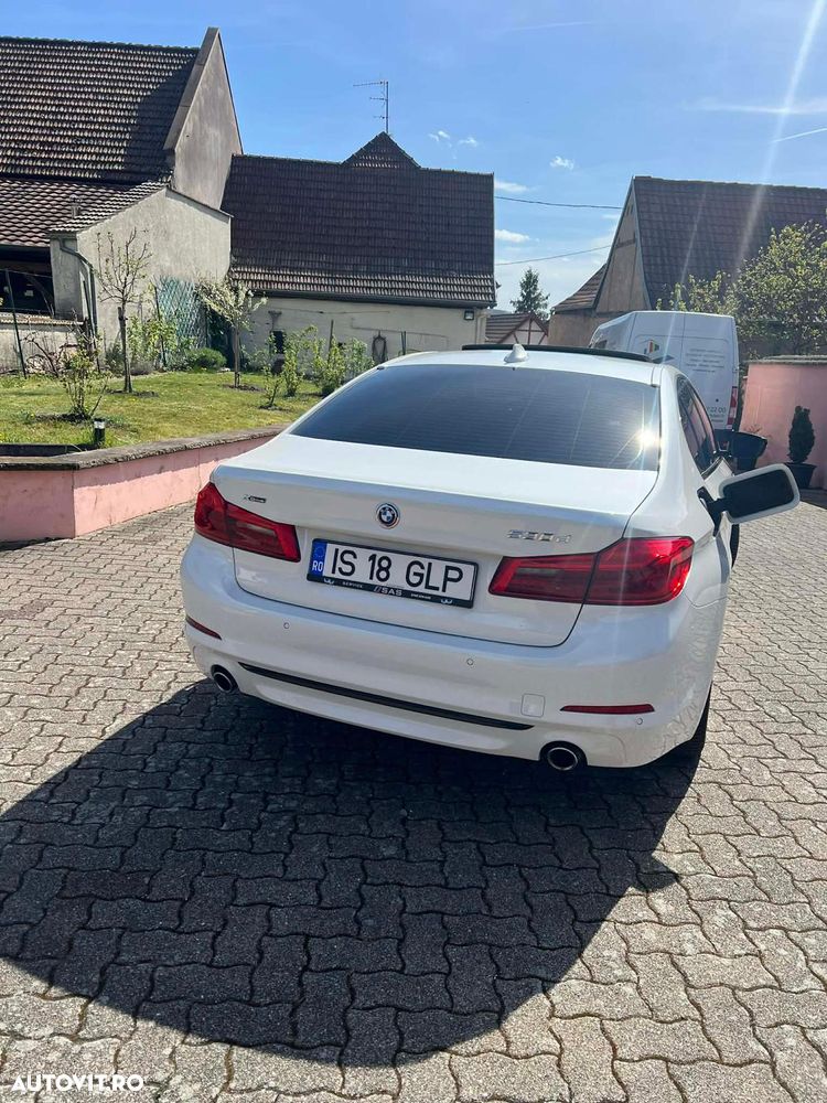 BMW Seria 5 530d xDrive AT - 2