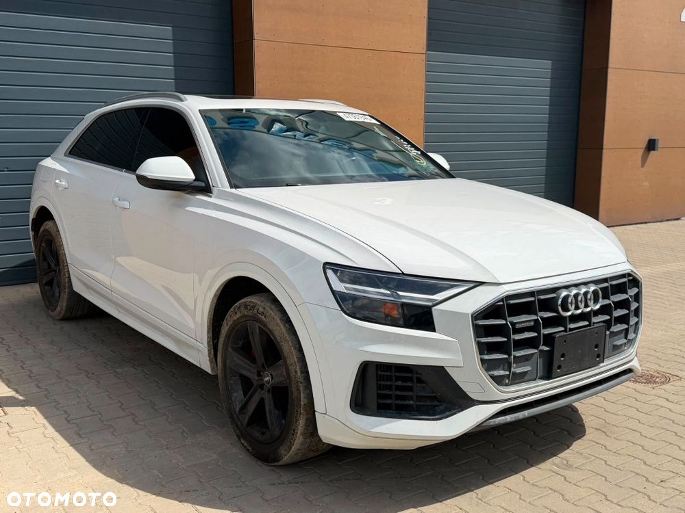 Audi Q8 - 1
