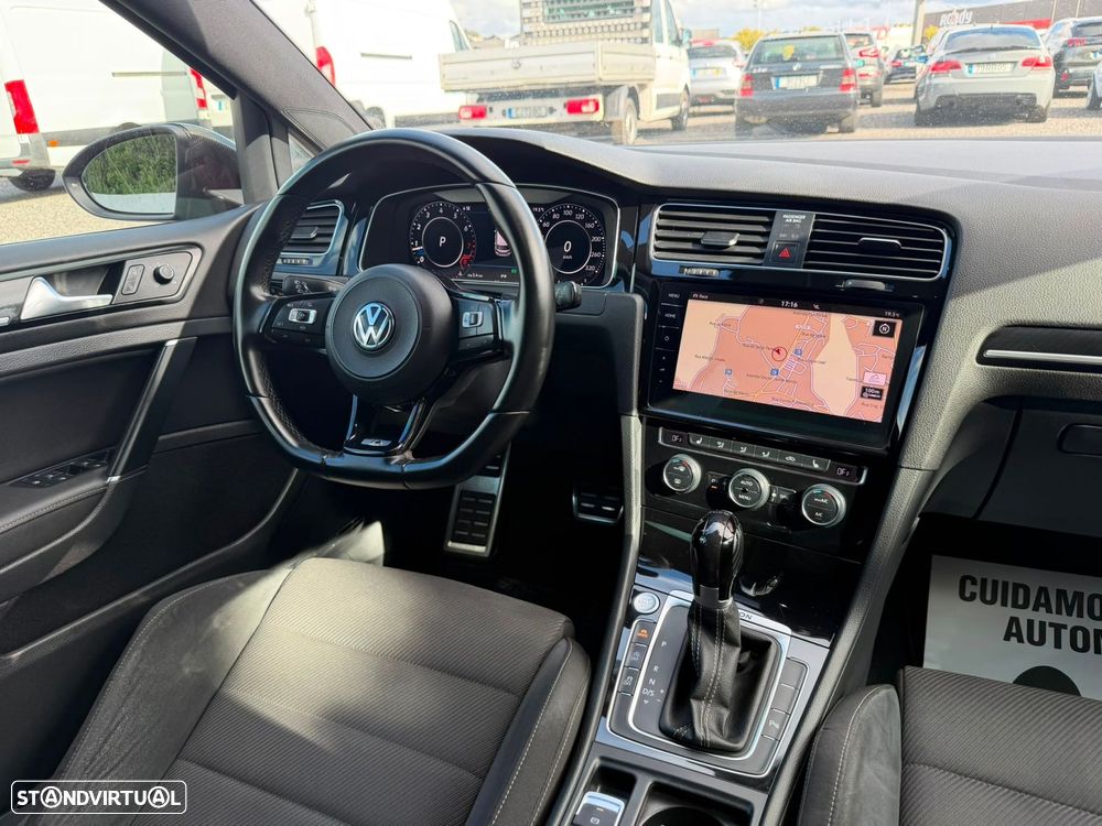 VW Golf R 4Motion (BlueMotion ) DSG - 36