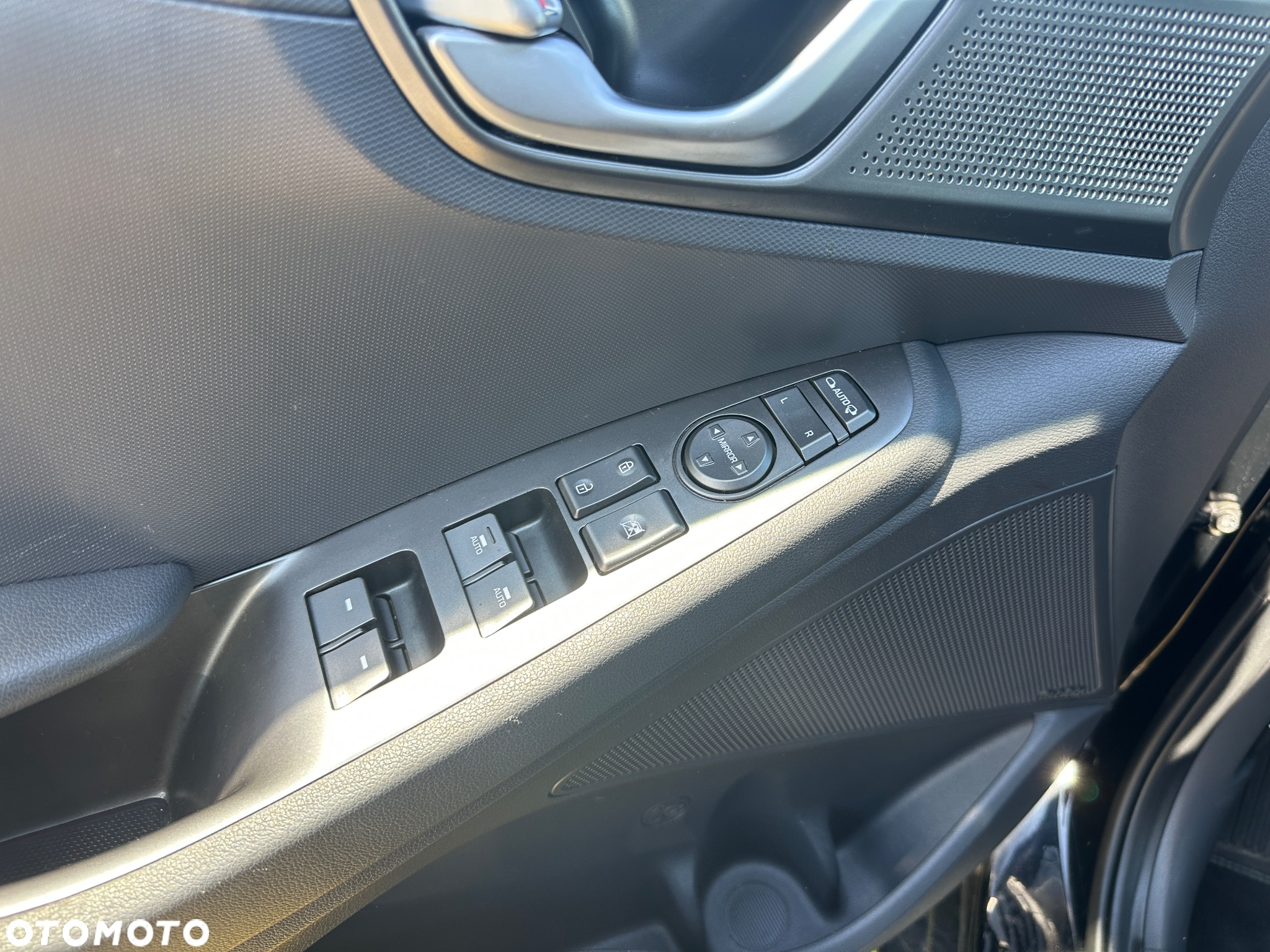Hyundai IONIQ Hybrid 1.6 GDI Trend - 6