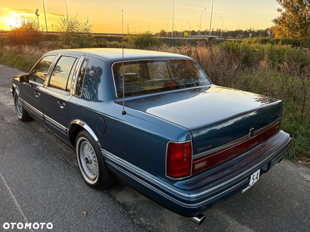 Lincoln Town Car