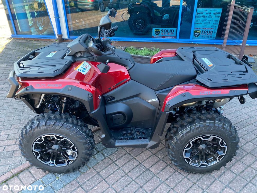 Can-Am Outlander - 1