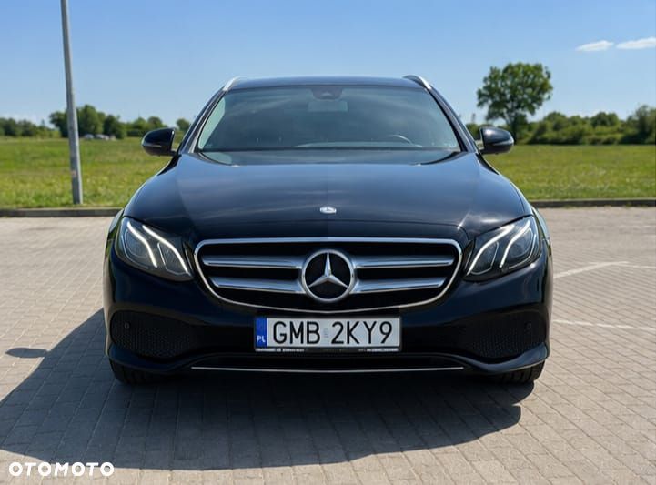 Mercedes-Benz Klasa E 220 d 9G-TRONIC Exclusive - 2